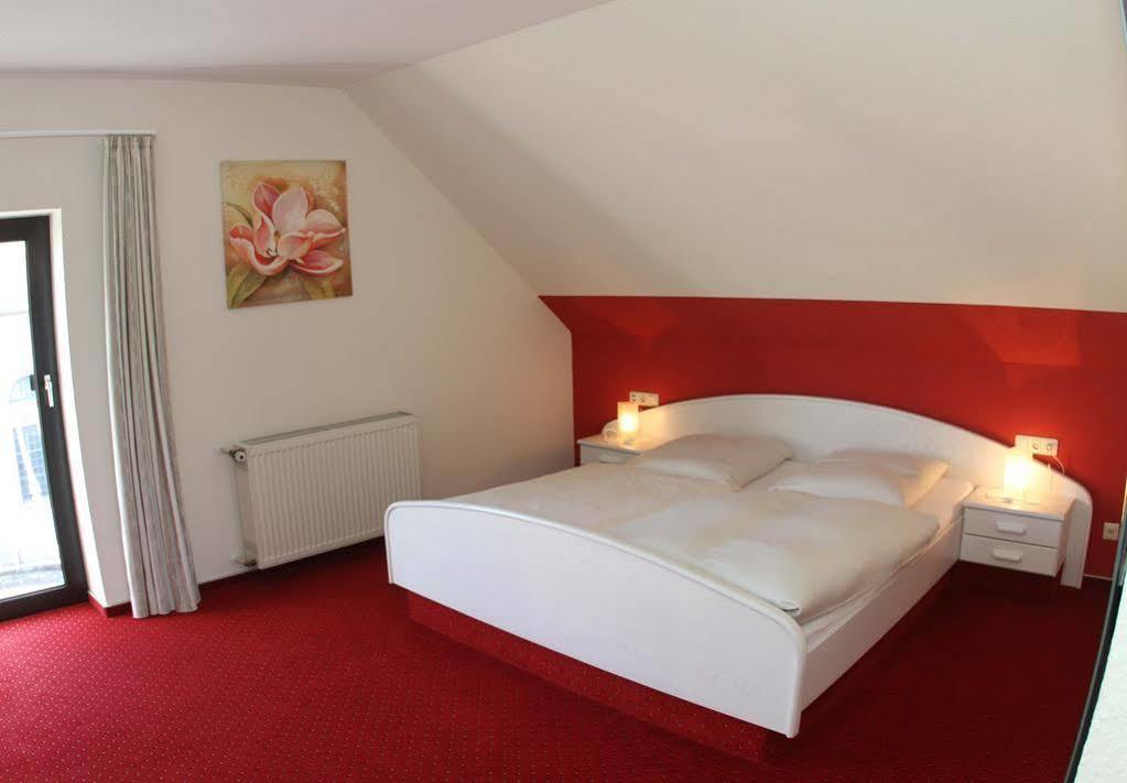Landhotel Imhof Neuhof (Hessen) Exterior foto